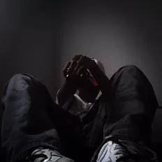 聆聽 riley escobar、觀看音樂影片、閱讀小傳、查看巡演日期等！