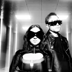 Ascolta Jane N' The Jungle, guarda video musicali, leggi la biografia, vedi le date del tour & altro!