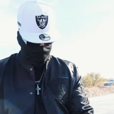 Poslechněte si interpreta Nuggz, sledujte hudební videa, přečtěte si životopis, podívejte se na data turné a další informace.