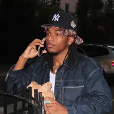 Écoutez bxbynut, regardez des vidéoclips, lisez la biographie, consultez les dates de tournée et plus encore !