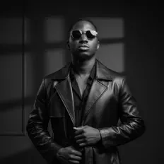 Poslechněte si interpreta DJ Kush, sledujte hudební videa, přečtěte si životopis, podívejte se na data turné a další informace.