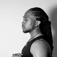 Escucha a undefined, mira videos musicales, lee su biografía, consulta las fechas de las gira y más.