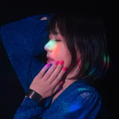 收听 Rie Aono、观看音乐视频、阅读小传、查看巡演日期等 ！