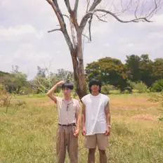 收听 Yoood、观看音乐视频、阅读小传、查看巡演日期等 ！