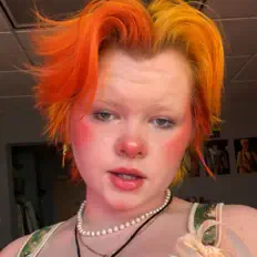 Posłuchaj wykonawcy ki elio, obejrzyj teledyski, przeczytaj biografię, zobacz daty tras koncertowych i nie tylko!