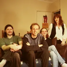 Something About Dinosaurs을(를) 듣고, 뮤직 비디오를 보고, 약력을 읽고, 투어 일정 등을 확인하세요!