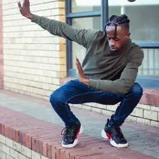 Poslechněte si interpreta President Bonah Fide, sledujte hudební videa, přečtěte si životopis, podívejte se na data turné a další informace.