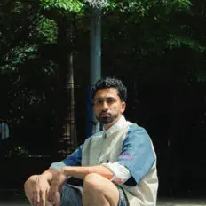 NAADI: песни, клипы, биография, даты выступлений и многое другое.