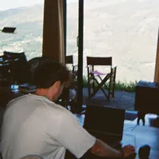 Écoutez jaij., regardez des vidéoclips, lisez la biographie, consultez les dates de tournée et plus encore !