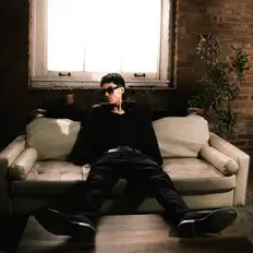聆聽 YB Redencion、觀看音樂影片、閱讀小傳、查看巡演日期等！
