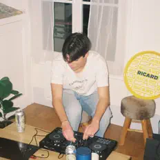 Listen to Niamor, watch music videos, read bio, see tour dates & more!