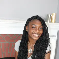 Poslechněte si interpreta Nevaeh Flowers, sledujte hudební videa, přečtěte si životopis, podívejte se na data turné a další informace.