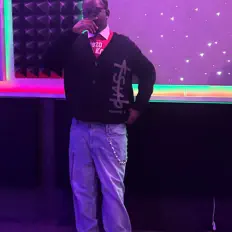 Ouve oxcapone, vê vídeos de música, lê a biografia, vê as datas da digressão e muito mais!