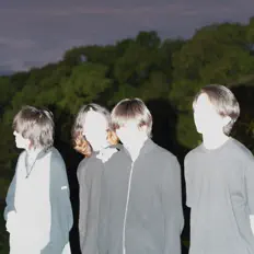 Albem सुनें, म्यूज़िक वीडियो देखें, बायो पढ़ें, दौरे की तारीखें और बहुत कुछ देखें!