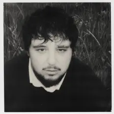 Tomás Tomásを聴いたり、ミュージックビデオを鑑賞したり、経歴やツアー日程などを確認したりしましょう！