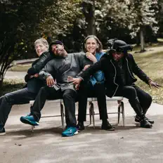 Listen to Béla Fleck & The Flecktones, watch music videos, read bio, see tour dates & more!