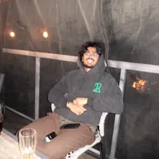 收听 SAAJAN、观看音乐视频、阅读小传、查看巡演日期等 ！