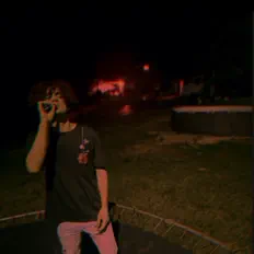 750Haloを聴いたり、ミュージックビデオを鑑賞したり、経歴やツアー日程などを確認したりしましょう！