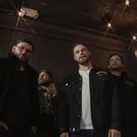 Poslechněte si interpreta undefined, sledujte hudební videa, přečtěte si životopis, podívejte se na data turné a další informace.