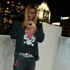 KiddooTheKidd सुनें, म्यूज़िक वीडियो देखें, बायो पढ़ें, दौरे की तारीखें और बहुत कुछ देखें!