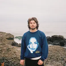 Ouve Solace, vê vídeos de música, lê a biografia, vê as datas da digressão e muito mais!