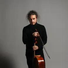 聆聽 Ludovico Minasi、觀看音樂影片、閱讀小傳、查看巡演日期等！