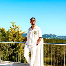 Listen to Delilio, watch music videos, read bio, see tour dates & more!
