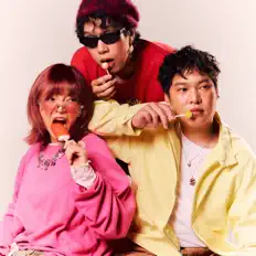 Ouça KIKI, assista a videoclipes, leia a biografia, veja as datas das turnês e mais!