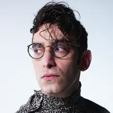 Ακούστε περιεχόμενο από Loren Berí, παρακολουθήστε μουσικά βίντεο, διαβάστε το βιογραφικό, δείτε ημερομηνίες περιοδείας, και πολλά ακόμη!