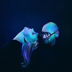 Ryalを聴いたり、ミュージックビデオを鑑賞したり、経歴やツアー日程などを確認したりしましょう！