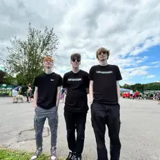 The Shutters을(를) 듣고, 뮤직 비디오를 보고, 약력을 읽고, 투어 일정 등을 확인하세요!