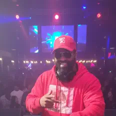 Escucha a Dj Coldblooded, mira videos musicales, lee su biografía, consulta las fechas de las gira y más.