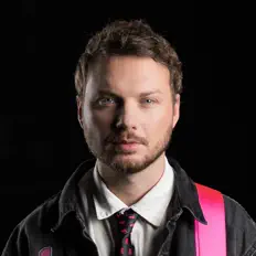 Poslechněte si interpreta Romain Ughetto, sledujte hudební videa, přečtěte si životopis, podívejte se na data turné a další informace.