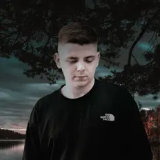 Ouve CLOYDI, vê vídeos de música, lê a biografia, vê as datas da digressão e muito mais!