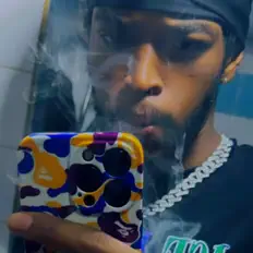 Dengarkan Fasa, tonton video musik, baca bio, lihat tanggal tur & lainnya!