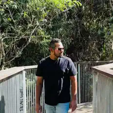Ouça g_loc, assista a videoclipes, leia a biografia, veja as datas das turnês e mais!