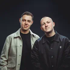 Ascolta Hak op de Tak, guarda video musicali, leggi la biografia, vedi le date del tour & altro!