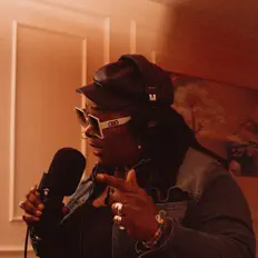 Listen to La Reine Yose, watch music videos, read bio, see tour dates & more!