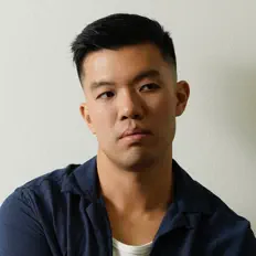 Kenneth Quaを聴いたり、ミュージックビデオを鑑賞したり、経歴やツアー日程などを確認したりしましょう！