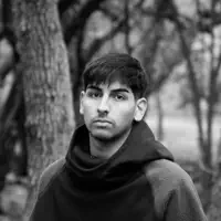 undefinedを聴いたり、ミュージックビデオを鑑賞したり、経歴やツアー日程などを確認したりしましょう！