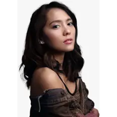 收听 Lala Karmela、观看音乐视频、阅读小传、查看巡演日期等 ！