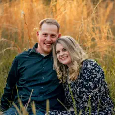 Ouve Cody Hamm, vê vídeos de música, lê a biografia, vê as datas da digressão e muito mais!