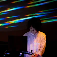 sorami dinle, müzik videolarını izle, biyografisini oku, tur tarihlerini ve daha fazlasını gör!