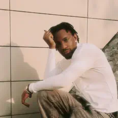 Ouve Robson Vibes, vê vídeos de música, lê a biografia, vê as datas da digressão e muito mais!
