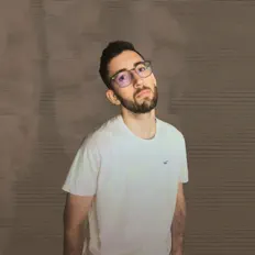 Javier Castillo सुनें, म्यूज़िक वीडियो देखें, बायो पढ़ें, दौरे की तारीखें और बहुत कुछ देखें!