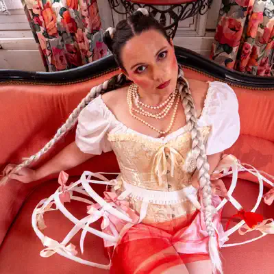 Listen to Milla Leika, watch music videos, read bio, see tour dates & more!