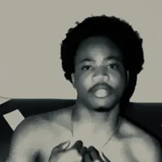 Konzi을(를) 듣고, 뮤직 비디오를 보고, 약력을 읽고, 투어 일정 등을 확인하세요!