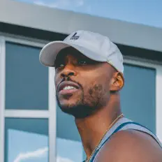 Ouça Hendersin, assista a videoclipes, leia a biografia, veja as datas das turnês e mais!