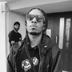 Ακούστε περιεχόμενο από SunSun, παρακολουθήστε μουσικά βίντεο, διαβάστε το βιογραφικό, δείτε ημερομηνίες περιοδείας, και πολλά ακόμη!