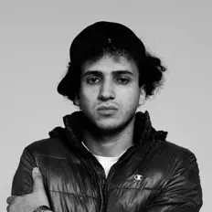 Écoutez RONNY 61, regardez des vidéoclips, lisez la biographie, consultez les dates de tournée et plus encore !